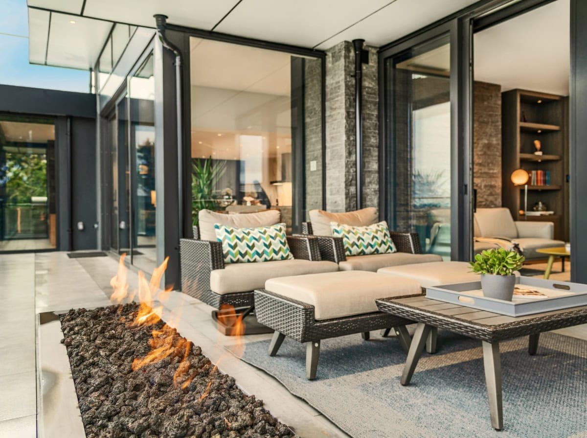 Seamless Living with Warm and Inviting Home Lights