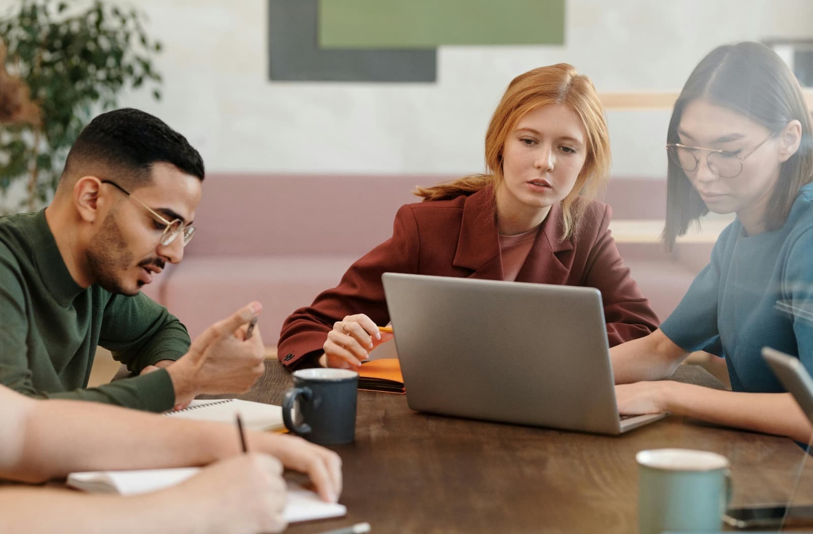 Safety chat platforms that enhance workforce engagement