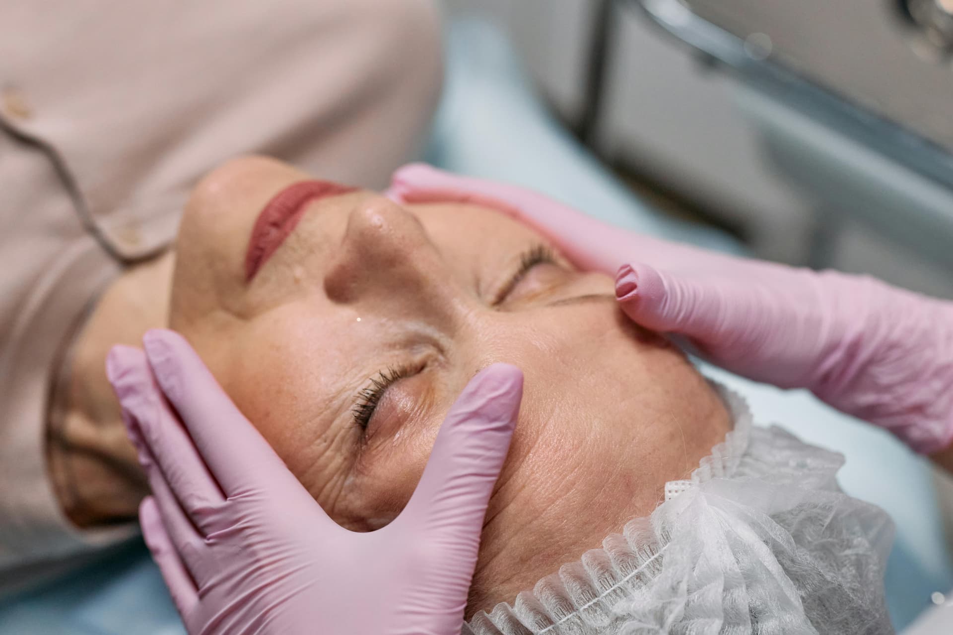 Why Facials honolulu Are Essential for Skin Maintenance