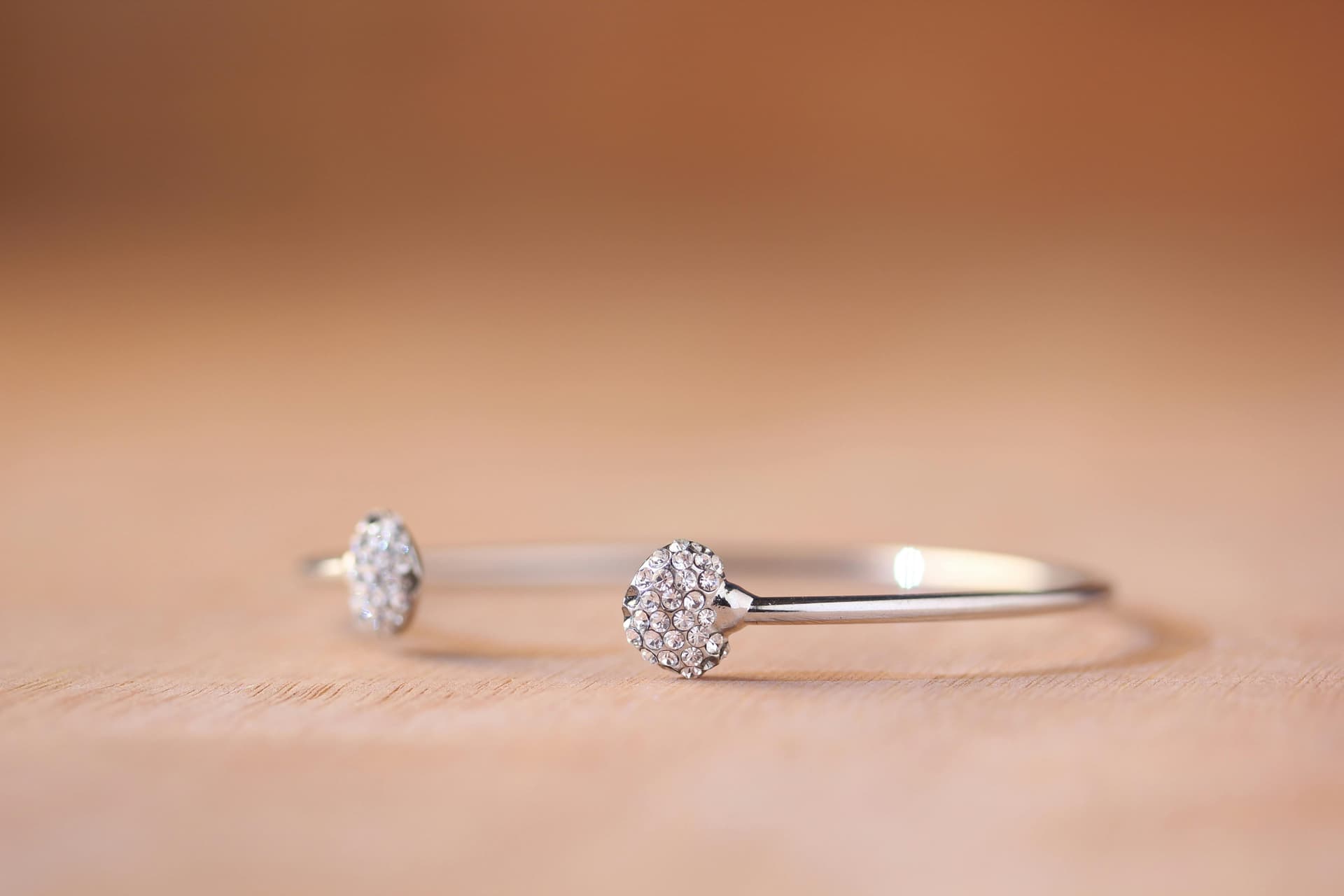Second Hand Diamond Jewellery UK for Sustainable Luxury
