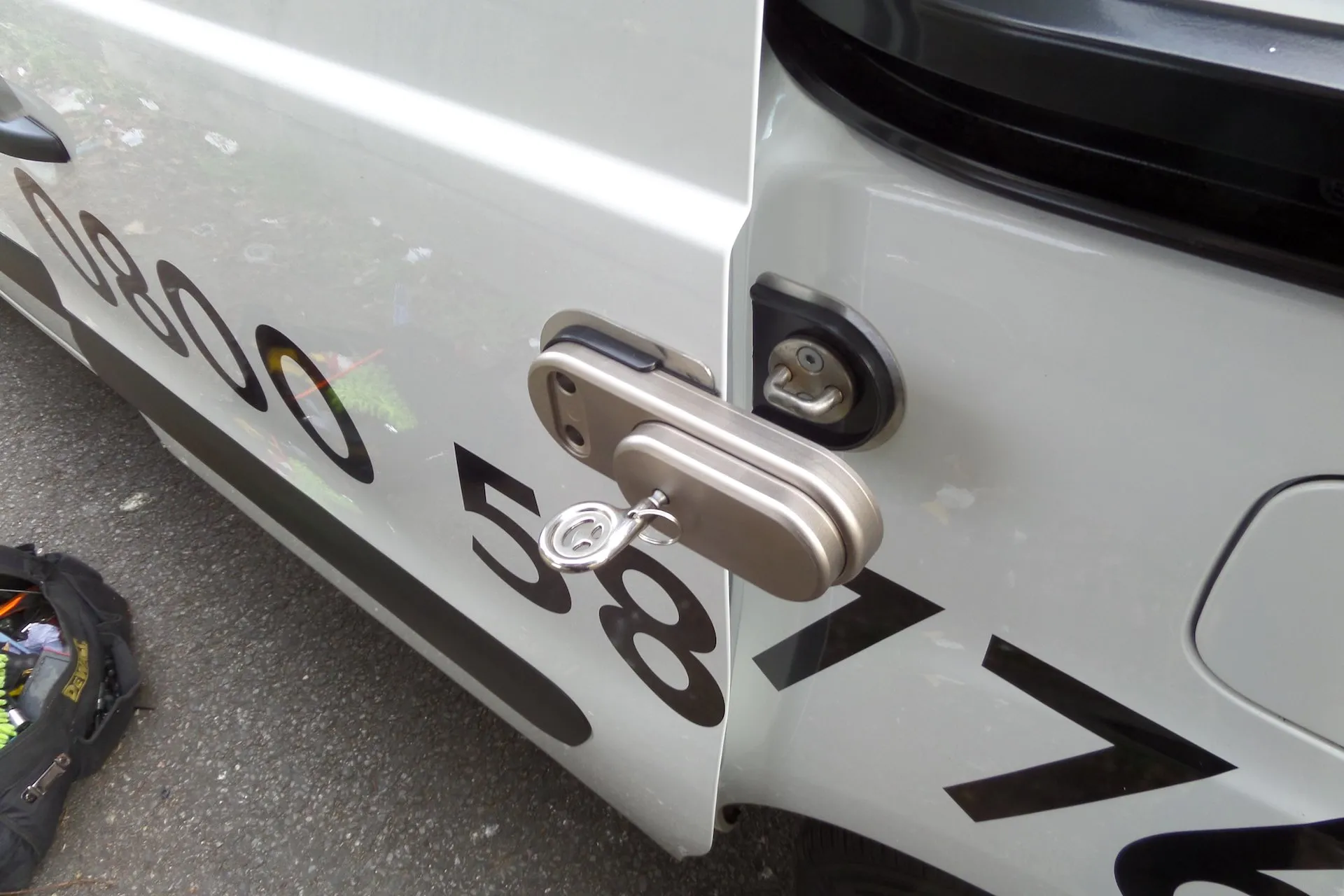 Serrature per furgoni: la protezione ideale per i professionisti