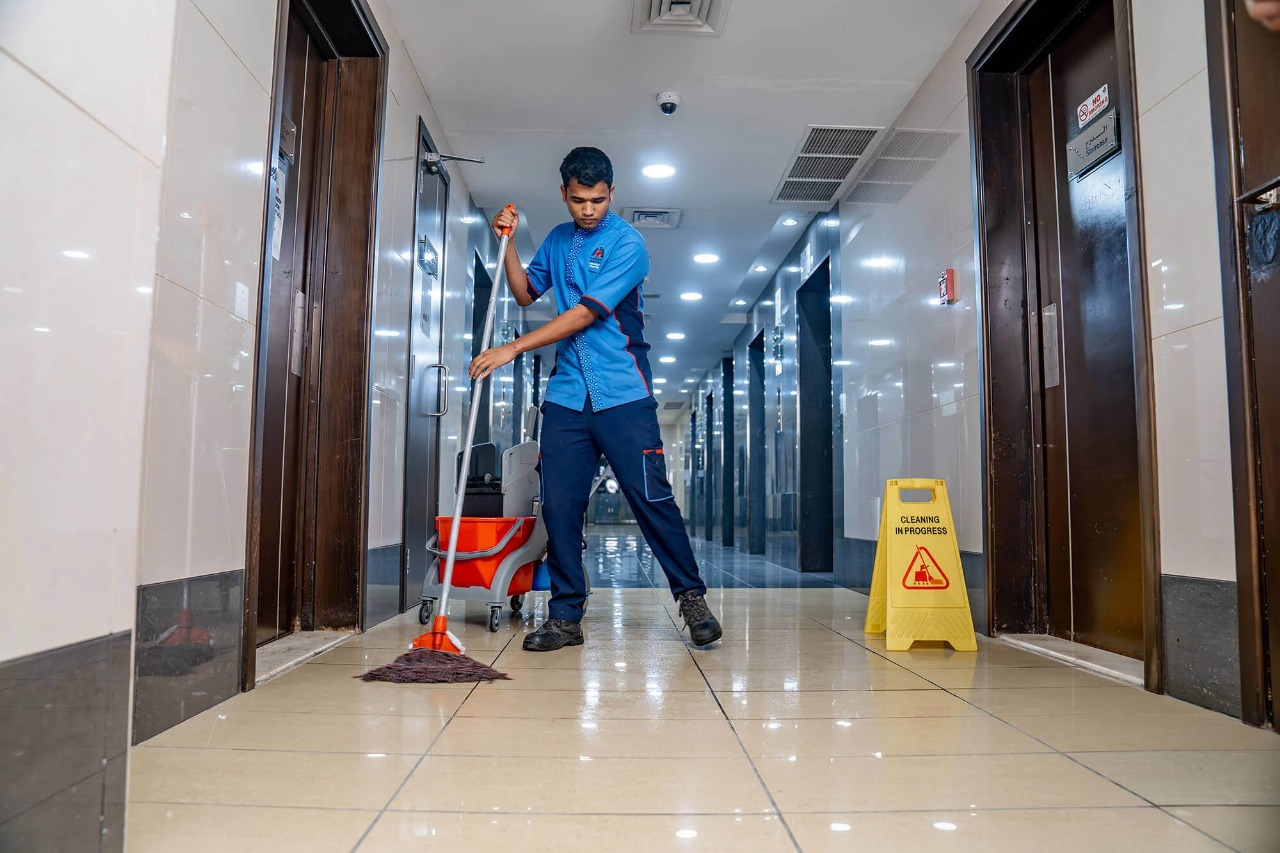 Full-Service Office Cleaning Services Dubai Solutions