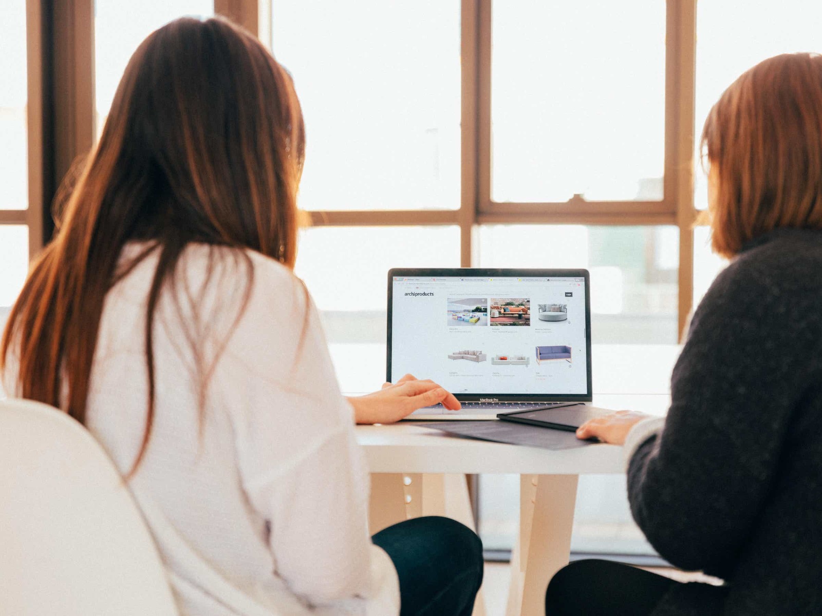 Maximizing Efficiency and Compliance in Contract Management